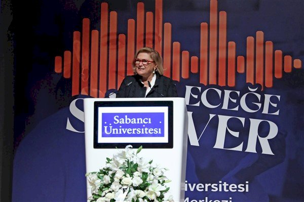 “Geleceğe Söz Ver” burs programı