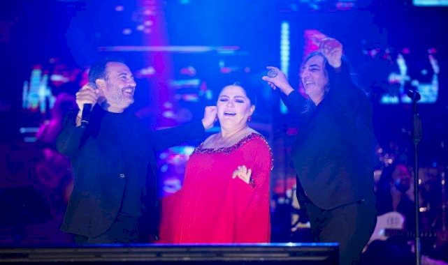 İzmir Aliağa, 29 Ekim'i 'İzel-Çelik-Ercan'la kutladı