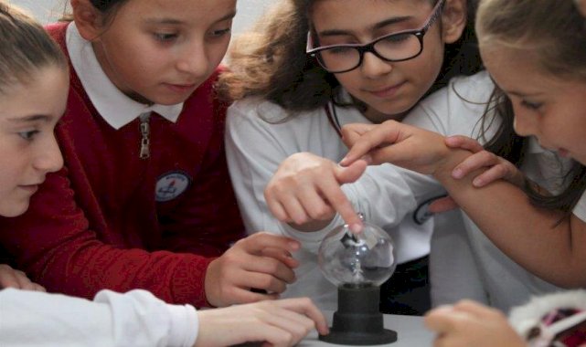 Okullaşmada kız çocukları rekor seviyeye ulaştı