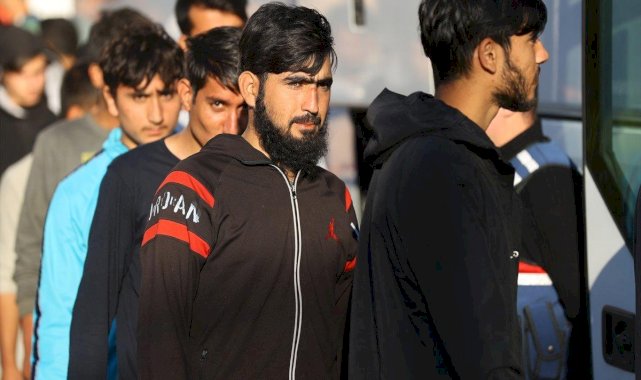 Sınır dışı edilen düzensiz göçmen sayısı açıklandı