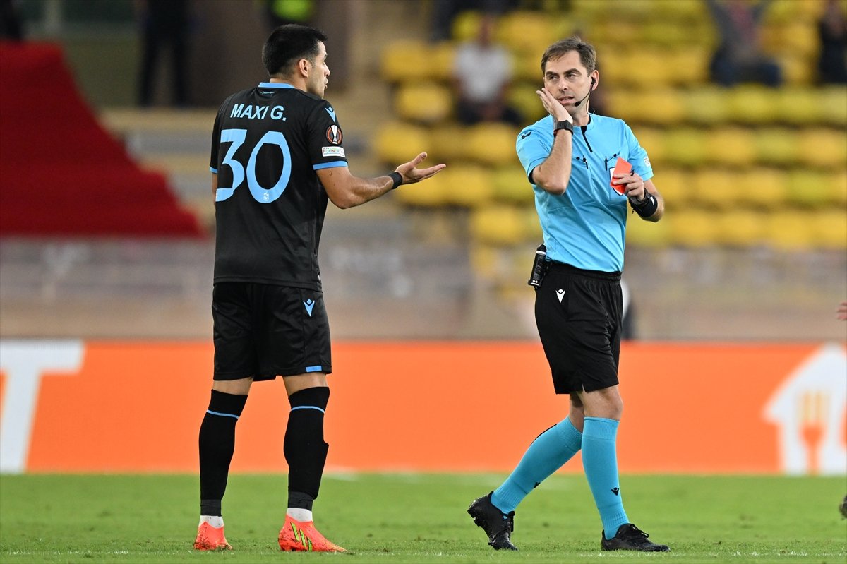 Trabzonspor'da Maxi Gomez soyunma odasında ağladı