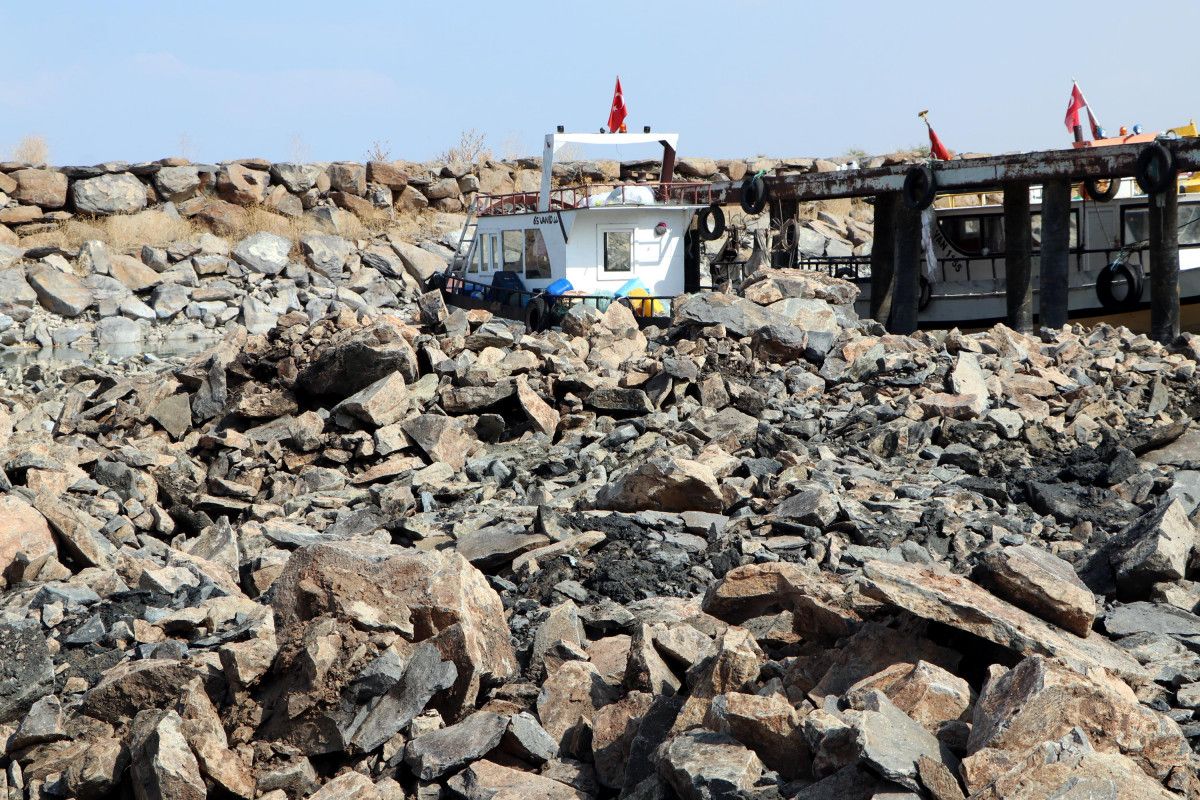 Van Gölü'ndeki balıkçı barınakları için bakanlık harekete geçti