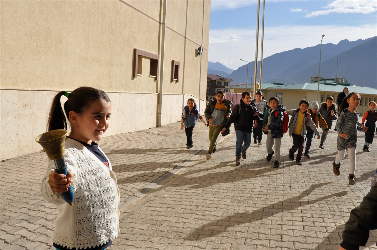 Yeni Yusufeli'nde bin 446 öğrenci eğitim öğretime başladı