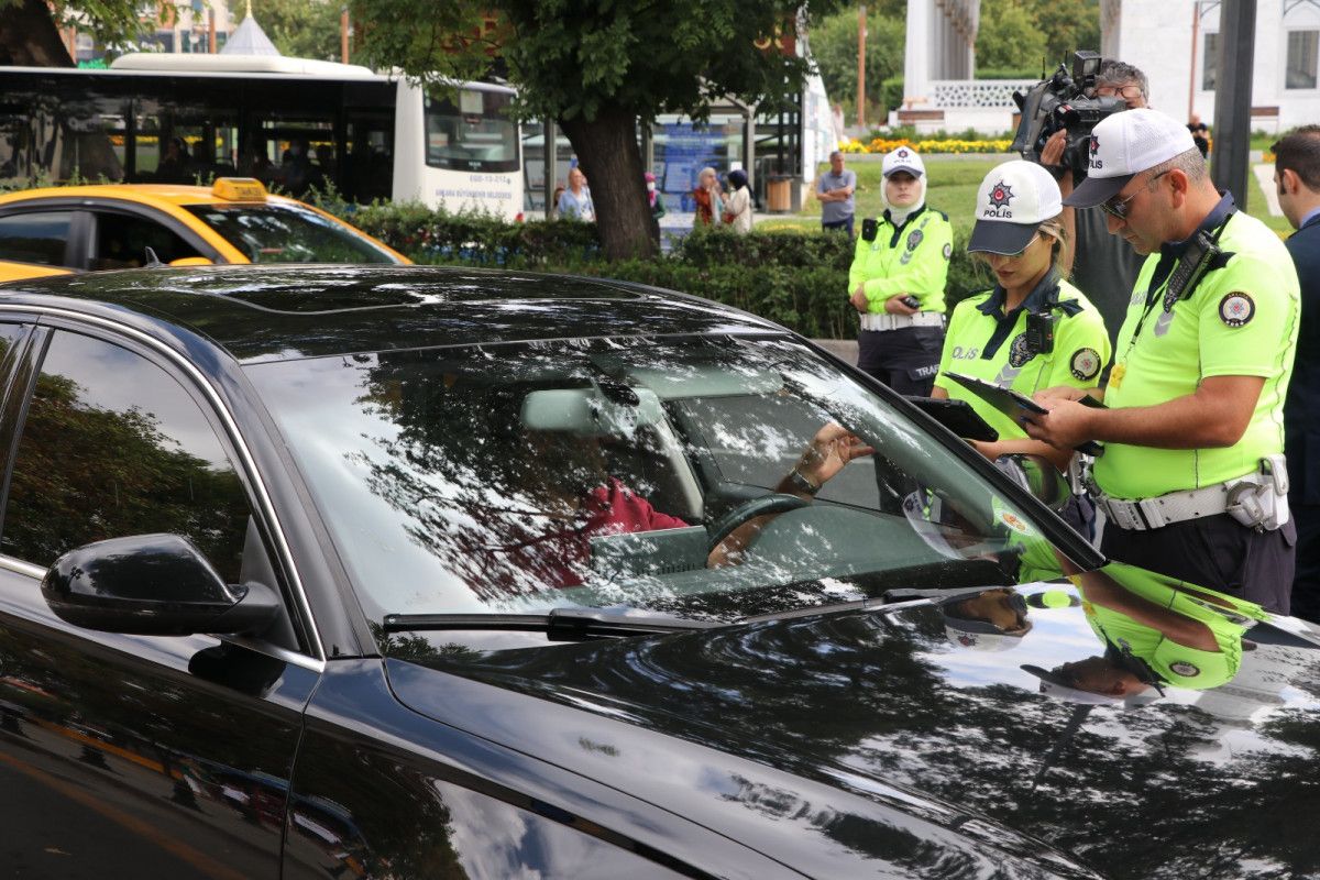 Yetkisiz çakar kullanan 5 bin 685 kişiye işlem yapıldı