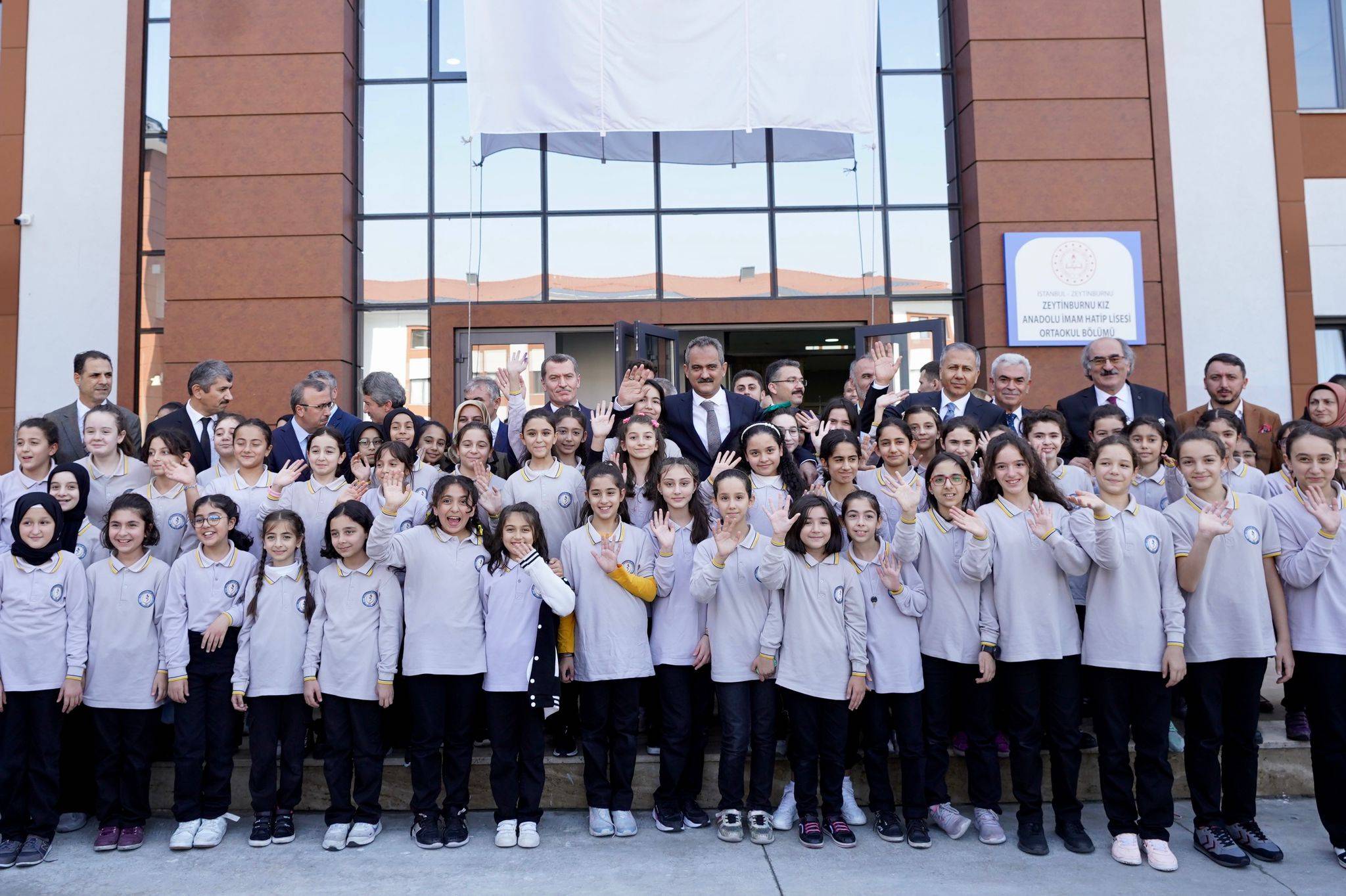 Zeytinburnu Kız İmam Hatip Lisesi Açıldı