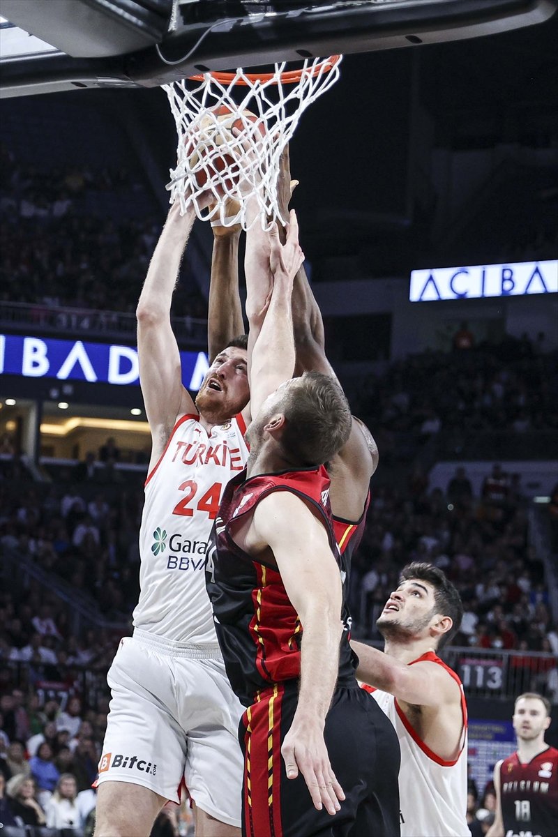 12 Dev Adam, Belçika'yı devirdi