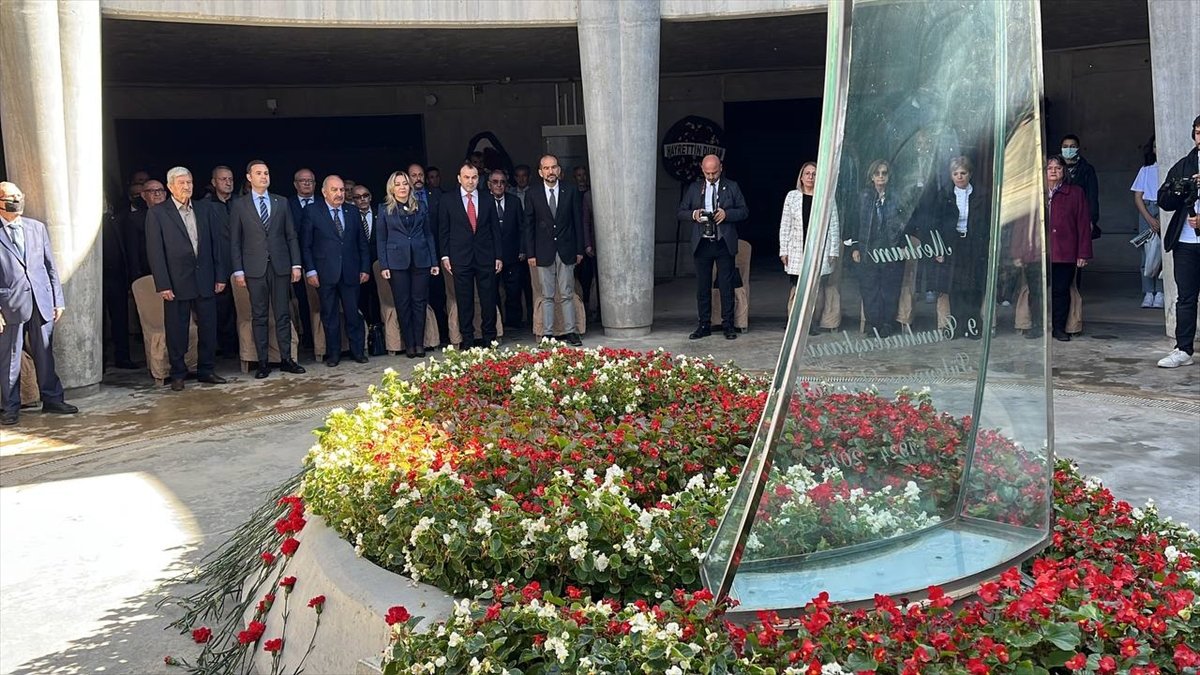 9. Cumhurbaşkanı Süleyman Demirel doğum gününde memleketinde anıldı