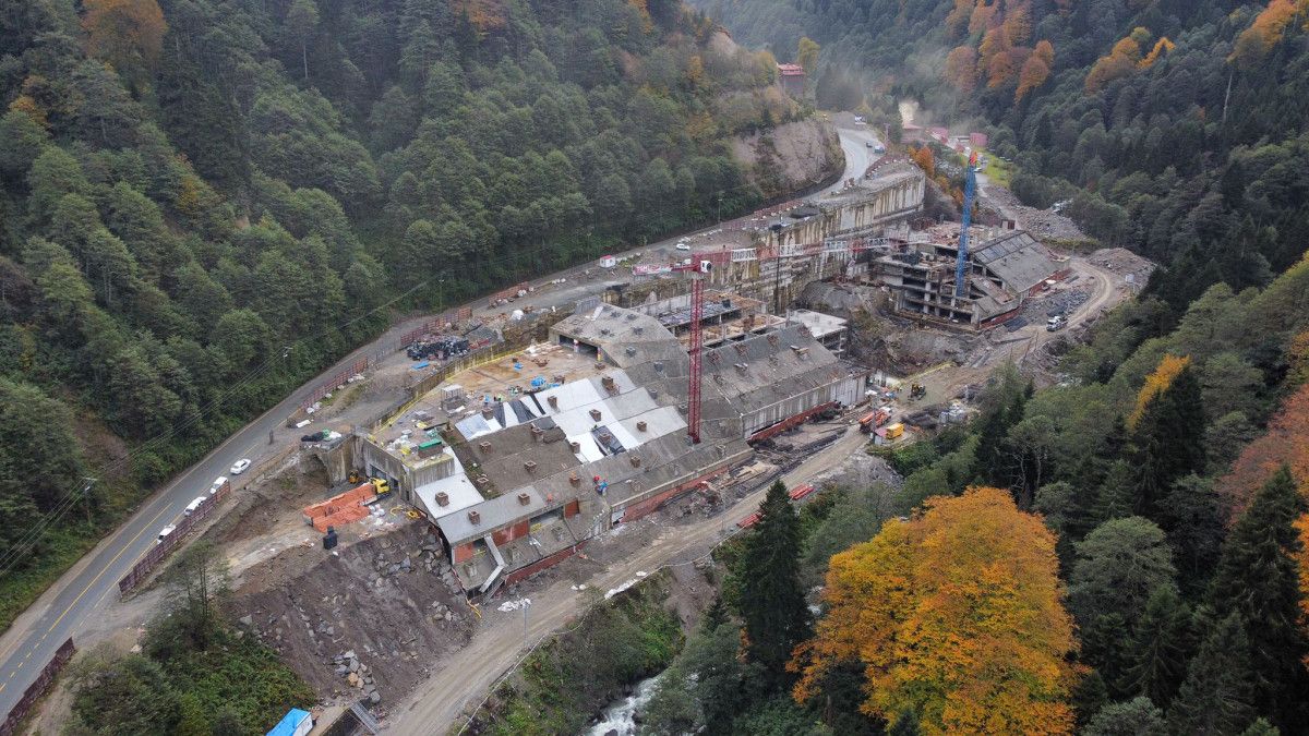 Ayder Yaylası'nda bin 600 araç kapasiteli otopark çalışmaları sürüyor