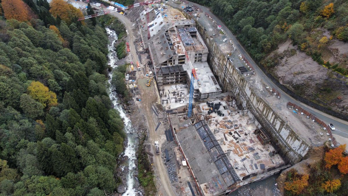 Ayder Yaylası'nda bin 600 araç kapasiteli otopark çalışmaları sürüyor