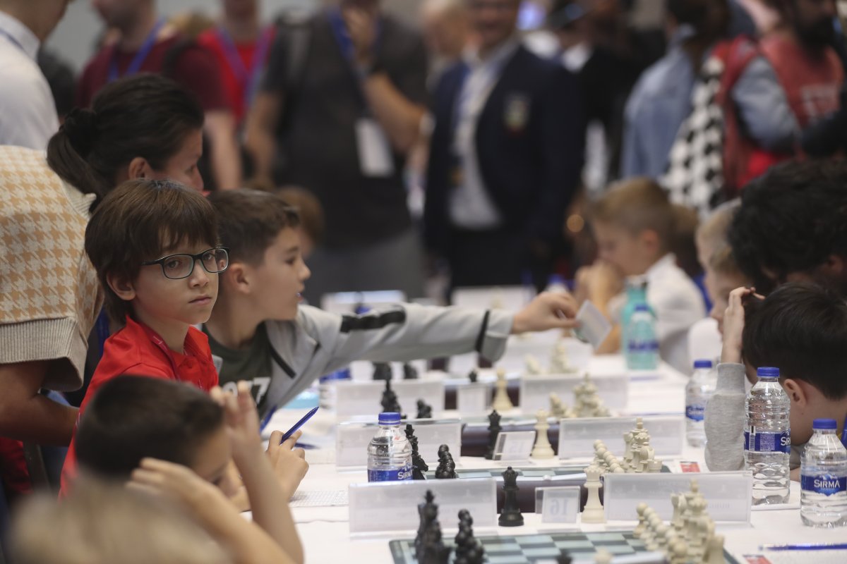 Bakan Kasapoğlu, Antalya'da 4 farklı spor branşını yerinde takip etti