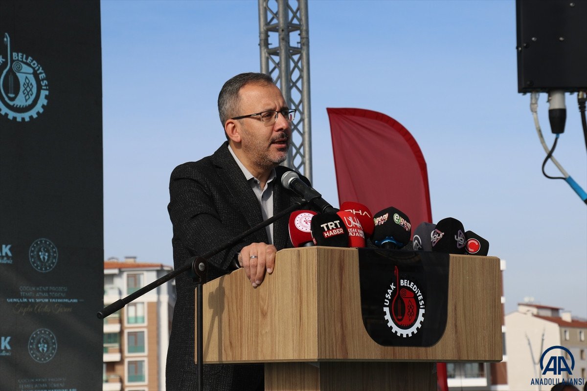 Bakan Kasapoğlu'ndan gençlere destek mesajı