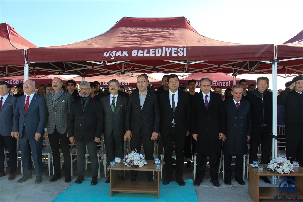 Bakan Kasapoğlu'ndan gençlere destek mesajı