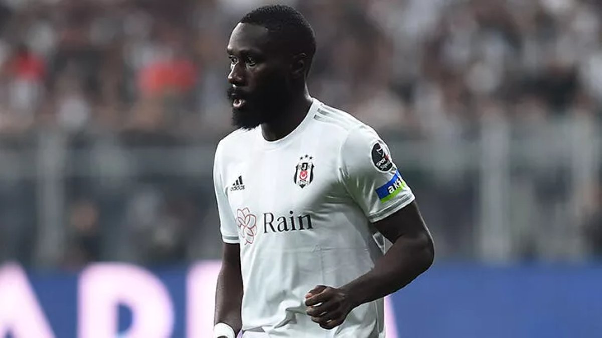 Beşiktaş Arthur Masuaku'nun alternatifini Sparta Prag'da buldu