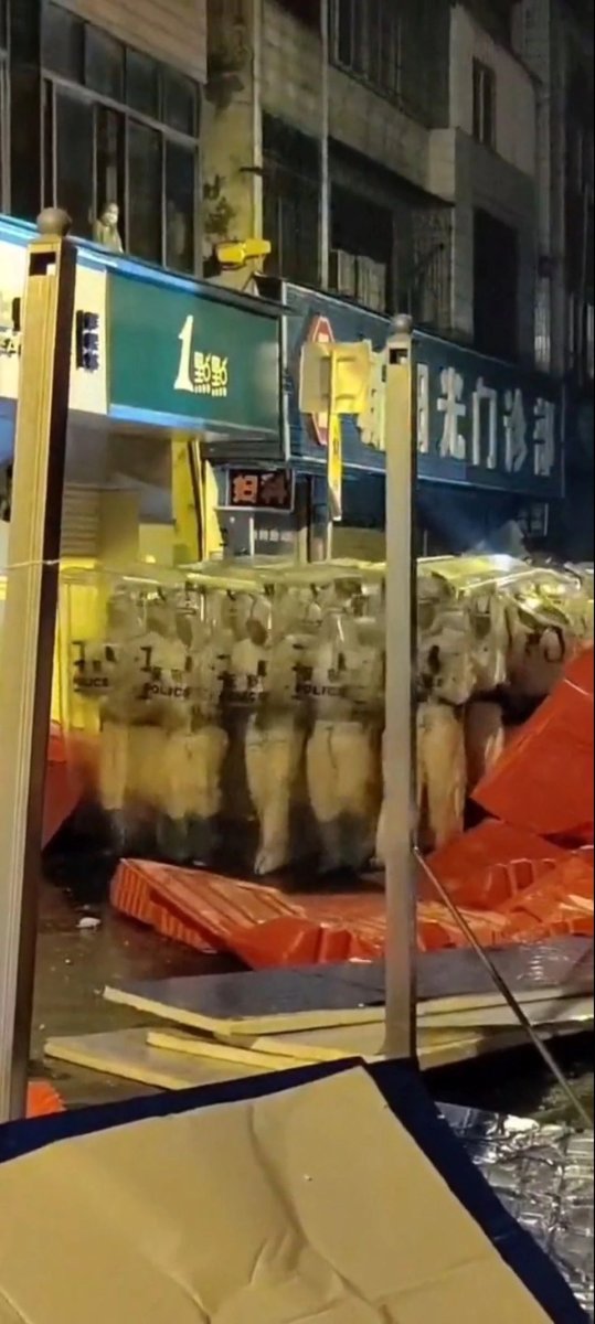 Çin'de koronavirüs kısıtlamalarına tepkiler artıyor