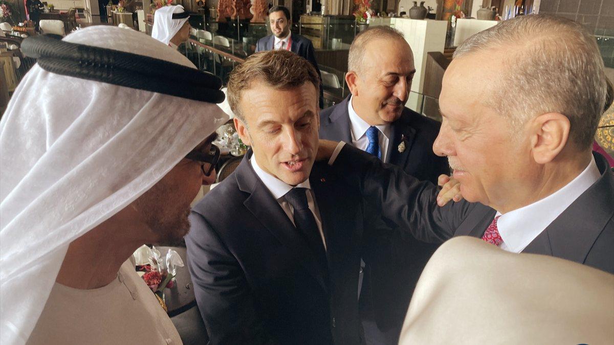 Cumhurbaşkanı Erdoğan, Emmanuel Macron ile sohbet etti