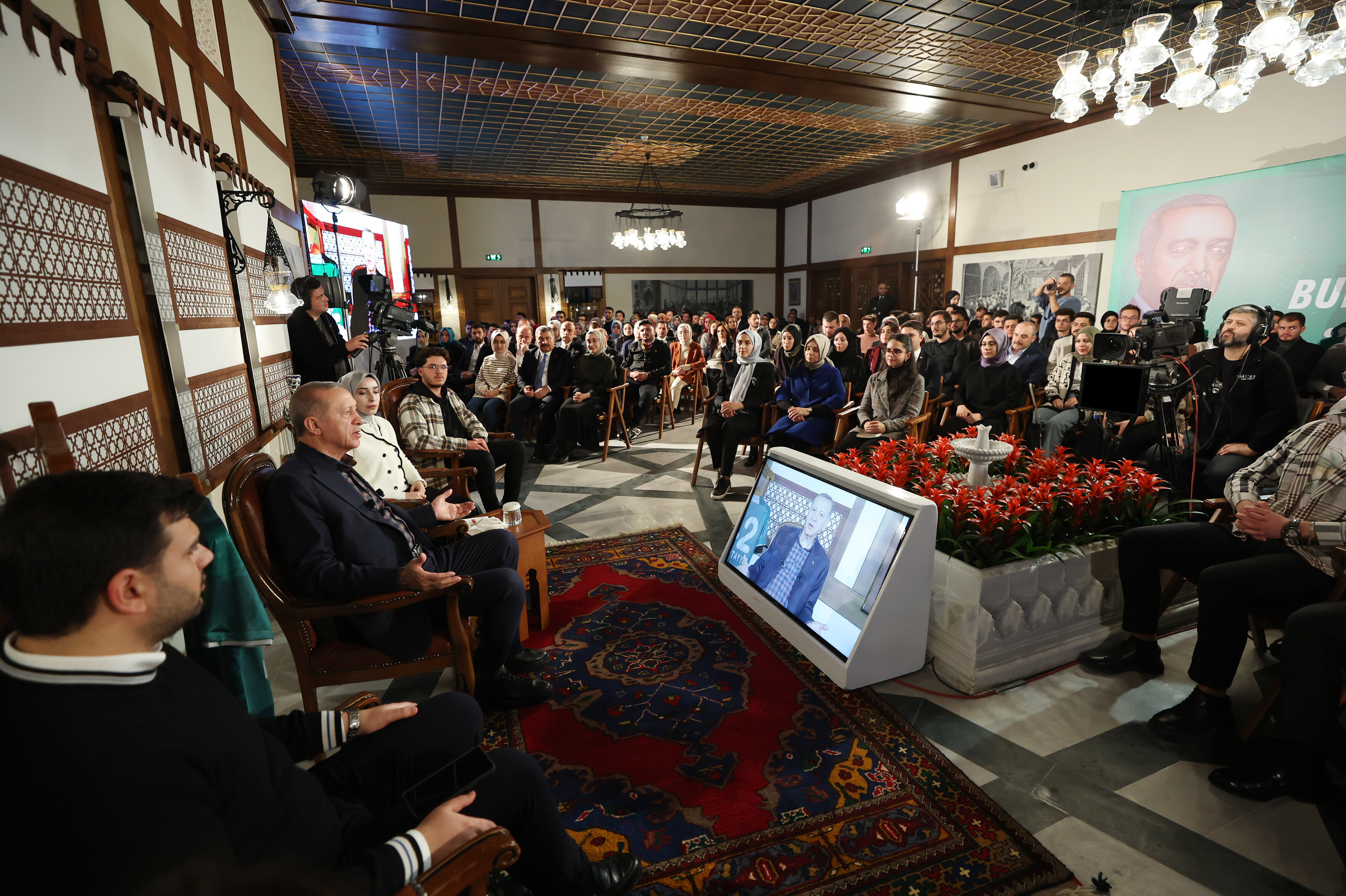 Cumhurbaşkanı Erdoğan: Öğrenim kredisi zammıyla ilgili çalışmalar yapılıyor