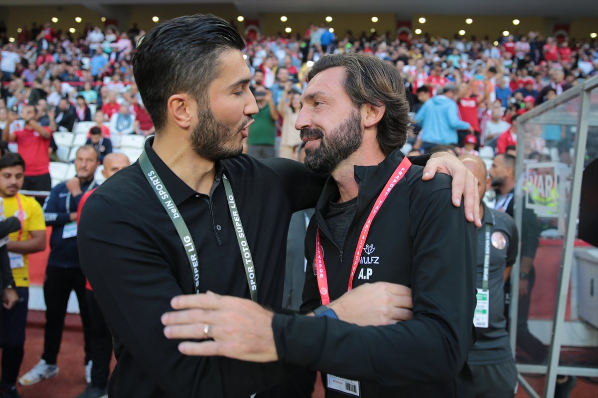 Gol düellosunun kazananı Antalyaspor