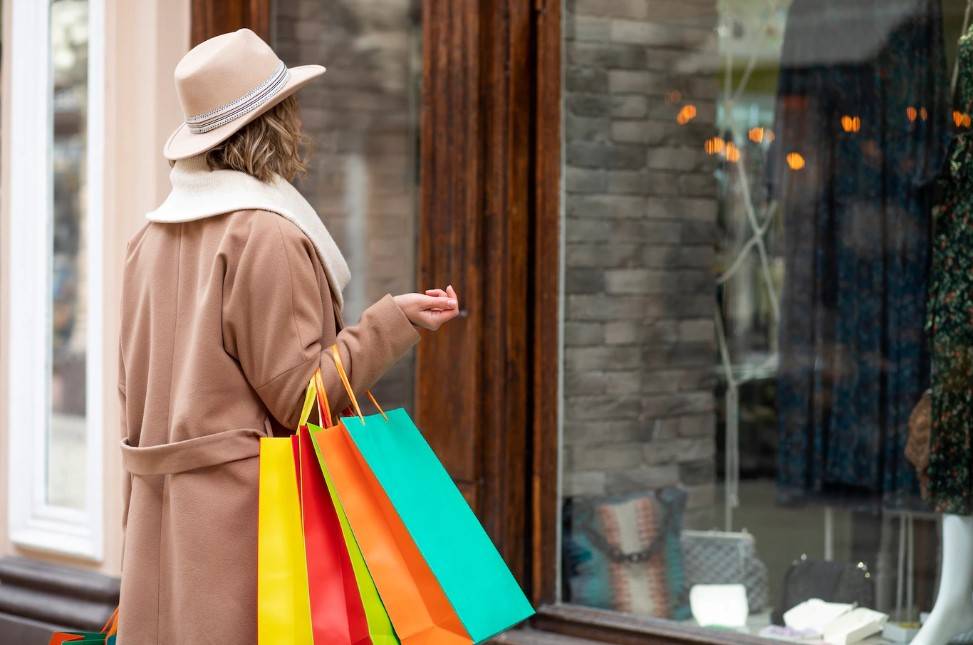 İndirimleri Neden Bu Kadar Seviyoruz ?