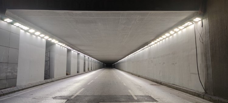 Kocaeli'de Derince Tüneli ışıl ışıl oldu