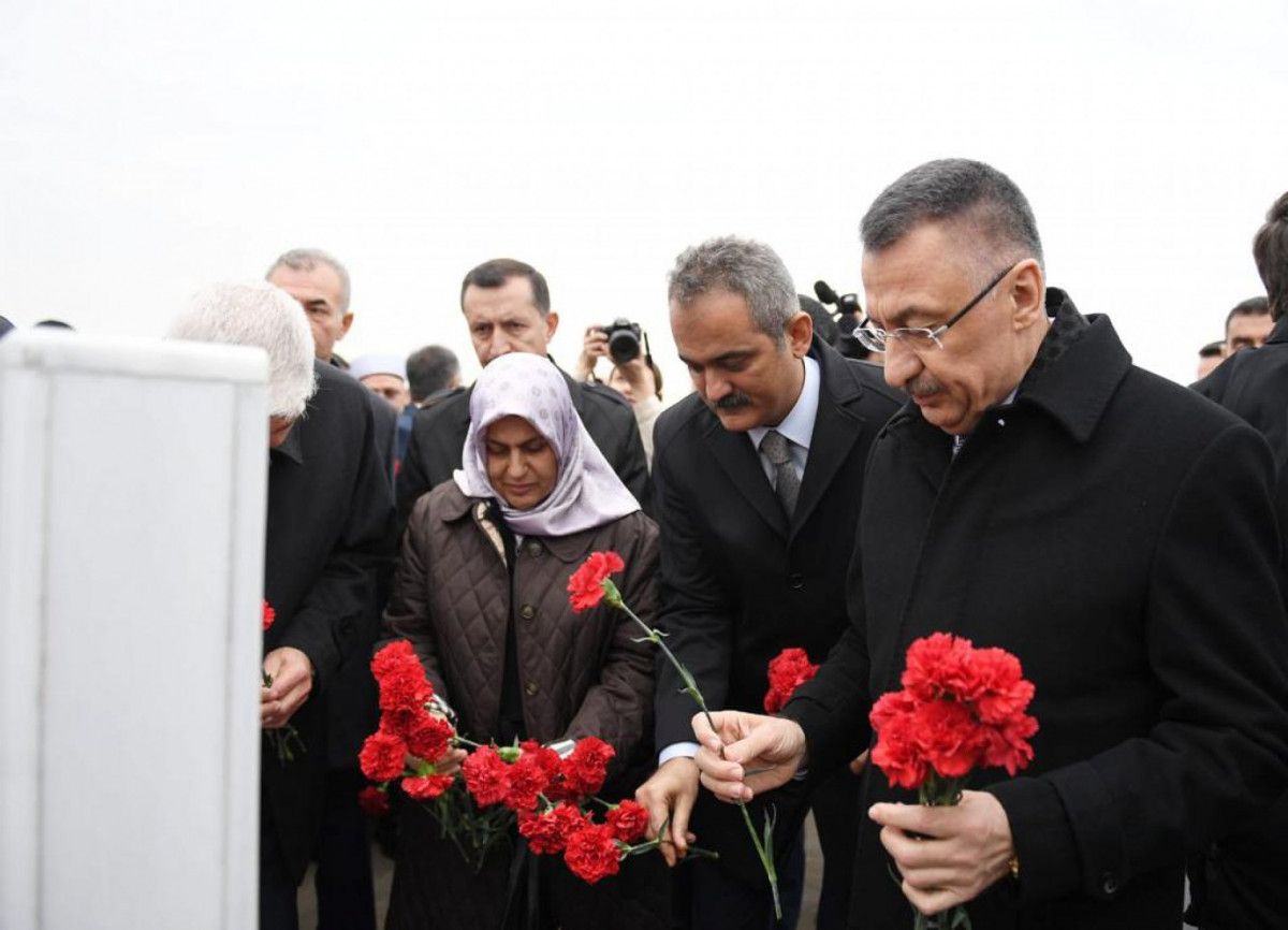 Şehit öğretmenler için Ankara'da hatıra ormanı ve anıt açıldı