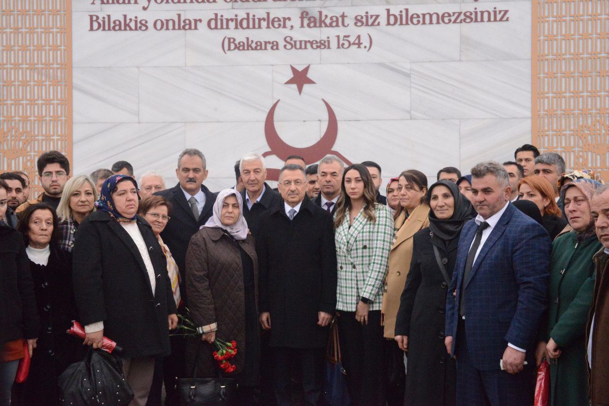 Şehit öğretmenler için Ankara'da hatıra ormanı ve anıt açıldı