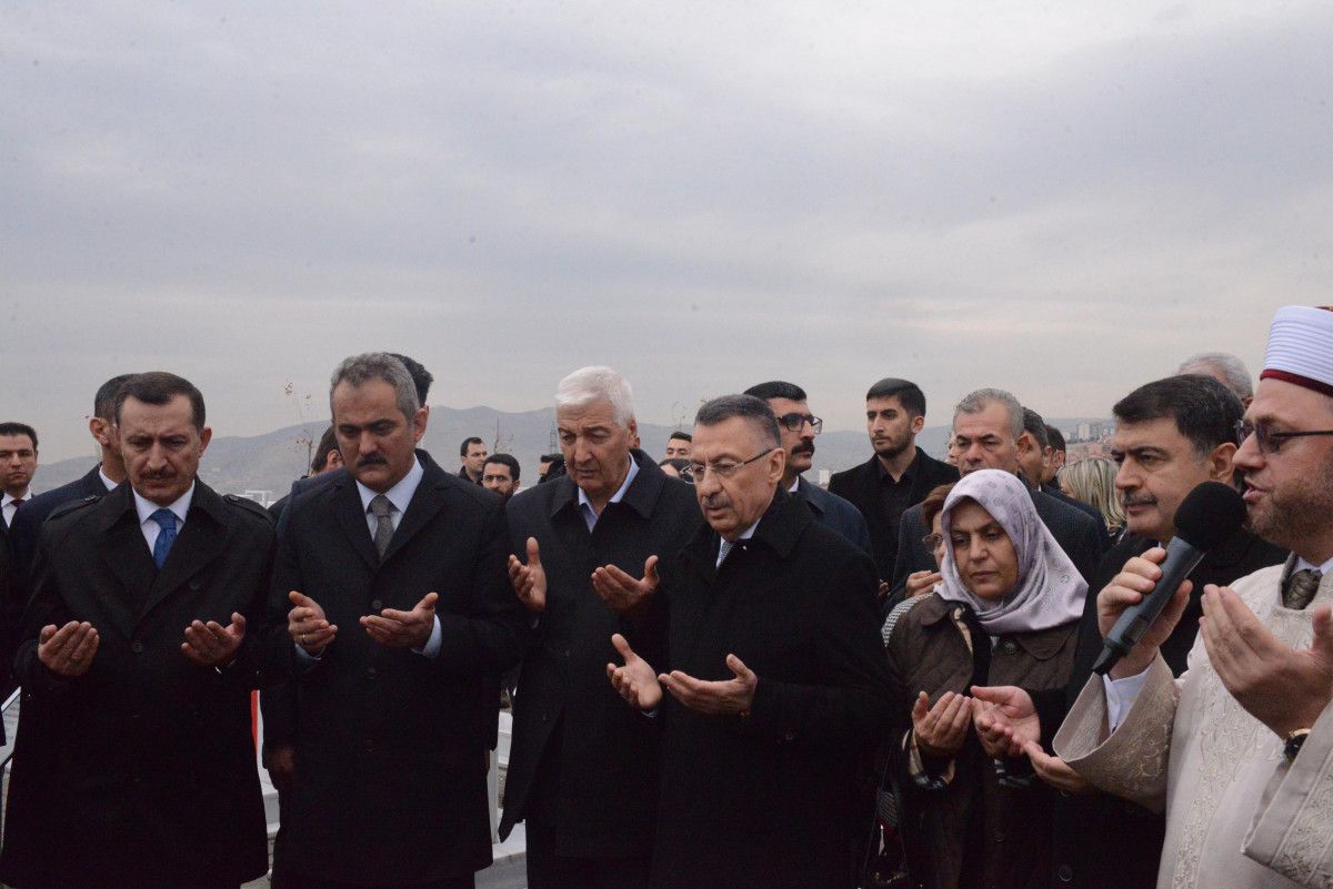Şehit öğretmenler için Ankara'da hatıra ormanı ve anıt açıldı