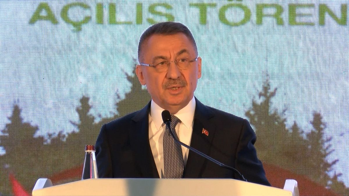 Şehit öğretmenler için Ankara'da hatıra ormanı ve anıt açıldı