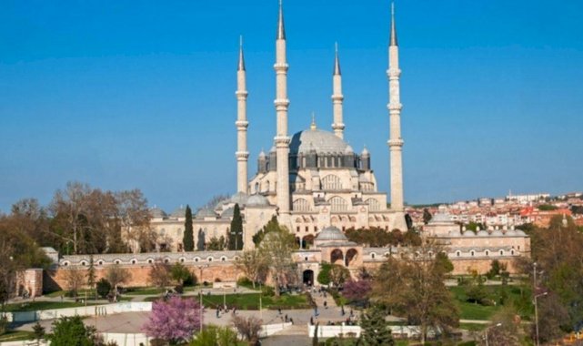 25 Kasım Cuma Hutbesi | Merhamet Toplumu konulu Cuma hutbesi