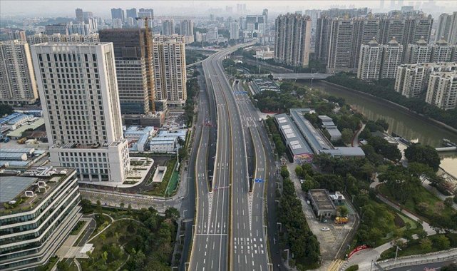 Çin ekonomisinin yaklaşık beşte biri karantinada
