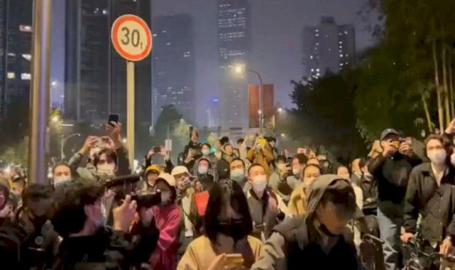 Çin'de koronavirüs kısıtlamalarına tepkiler artıyor