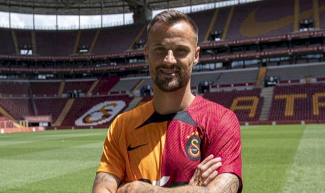 Haris Seferovic: Ülkemi temsil edeceğim için mutluyum