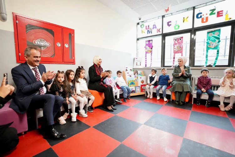 'Tertemiz Yarınlar' okullardan başladı