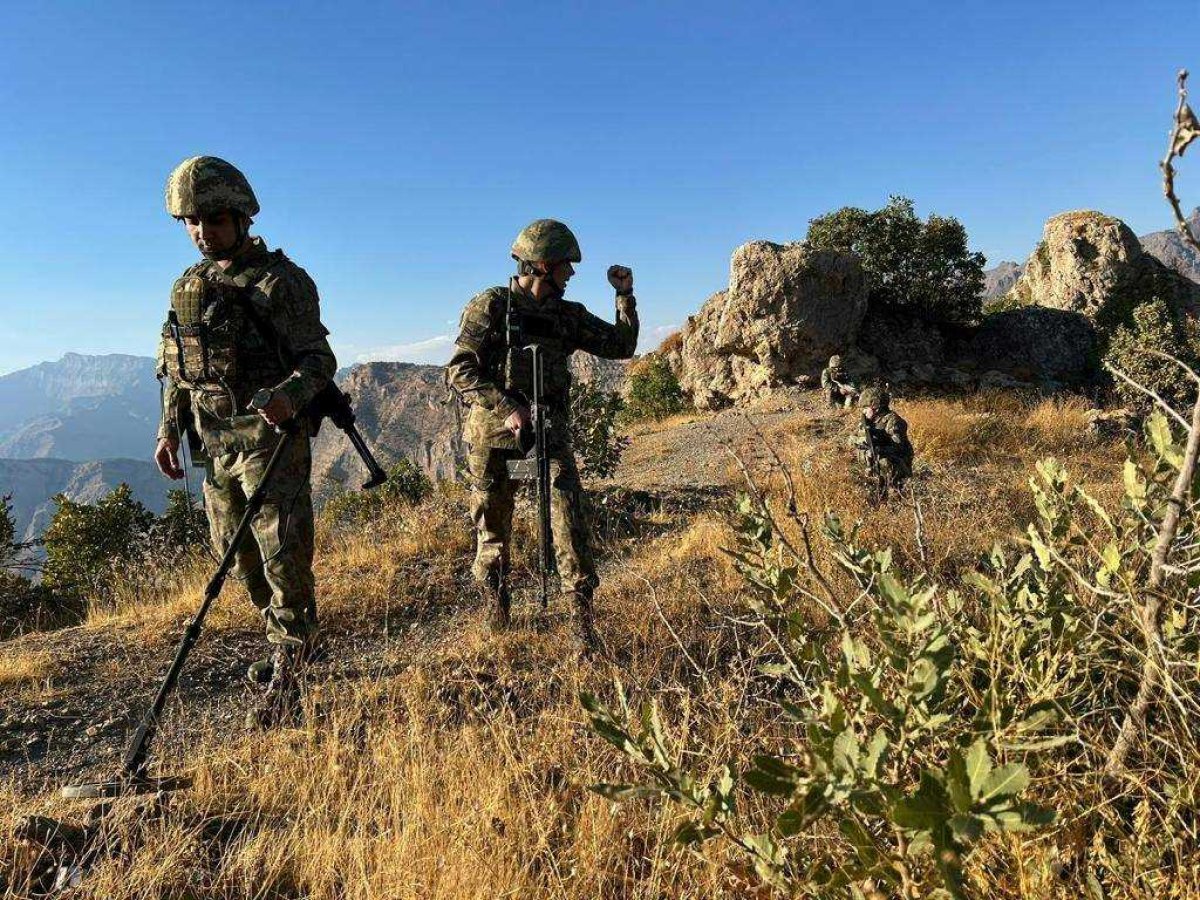 TSK’nın Suriye ve Irak'ta planladığı kara harekatı HDP’ye korku saldı