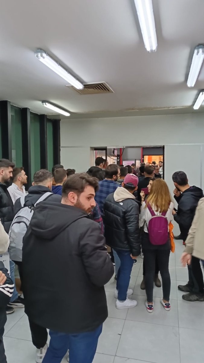 Türkiye'den Gürcistan'a iPhone çıkarması