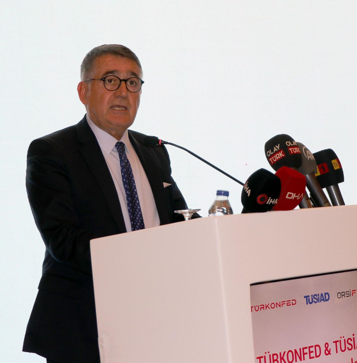 TÜSİAD Başkanı: Ülkemizin geleceğine güvenelim