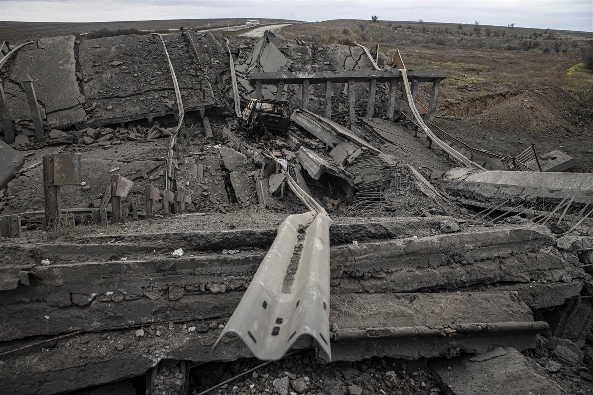 Ukrayna ordusu Herson'da mayın temizleme çalışması başlattı