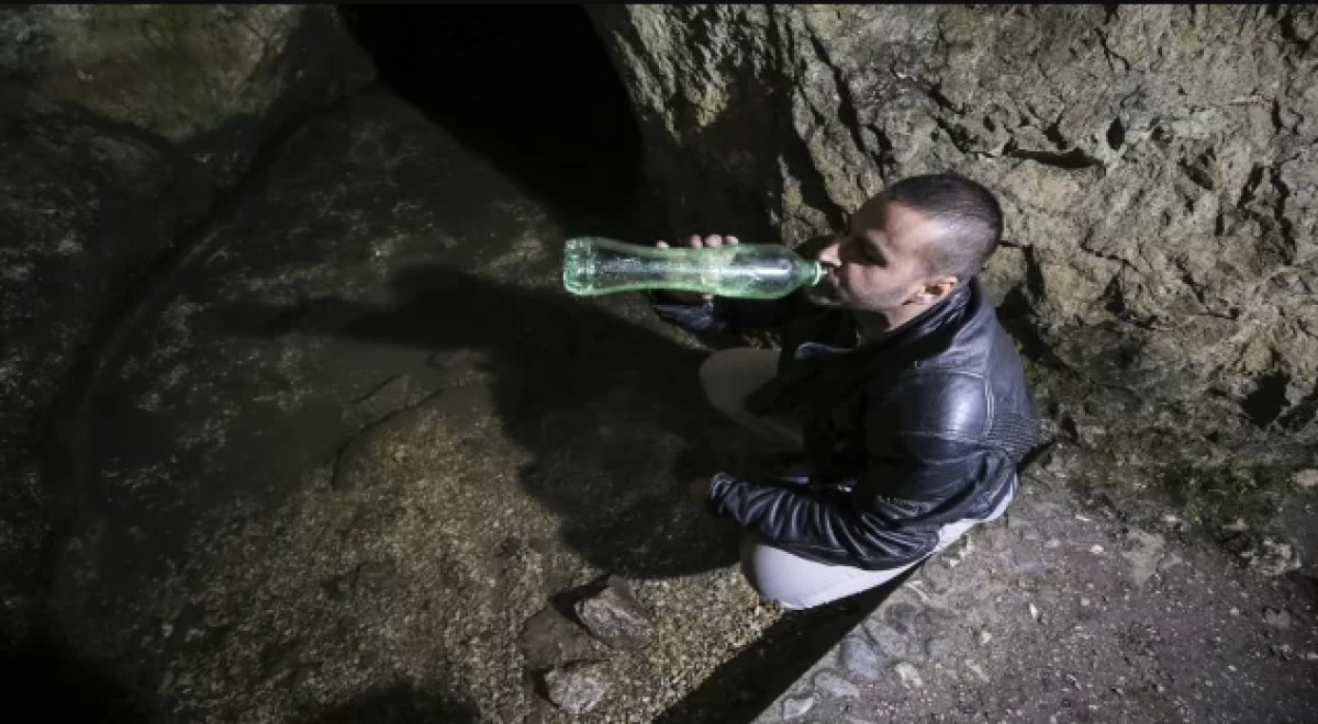 Yalancı diyabetten muzdarip genç, günde 27 litre su içiyor