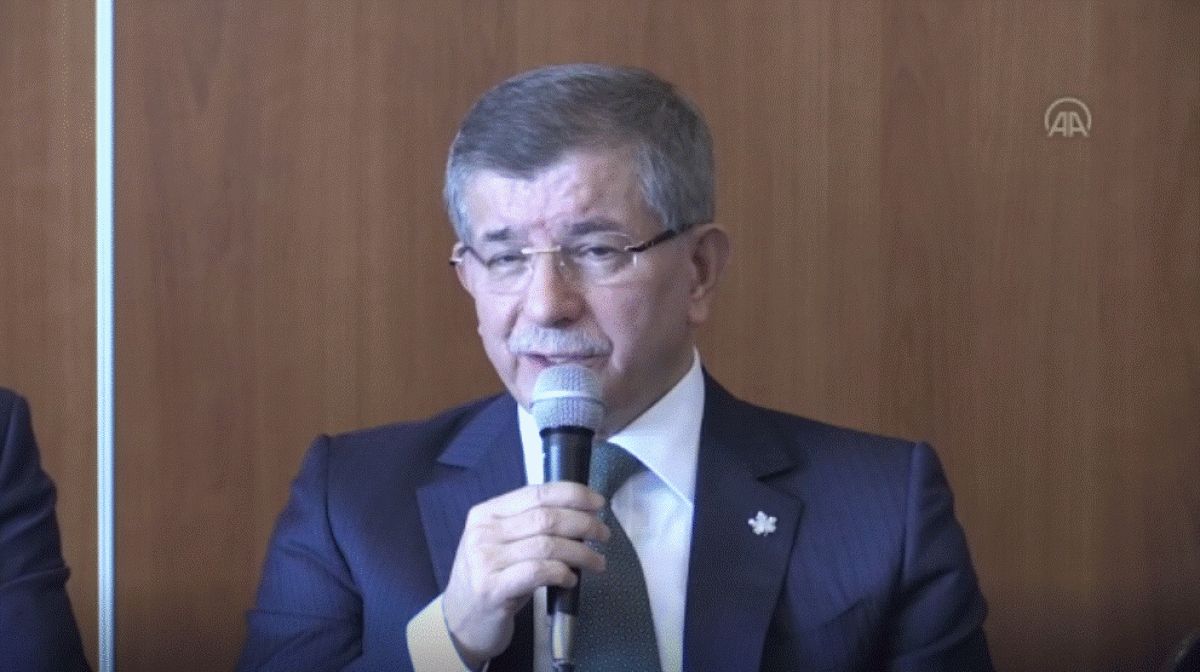 Ahmet Davutoğlu, Konya'da seçim çalışmalarını başlattı