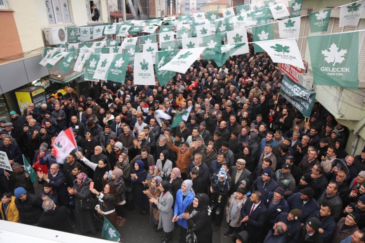 Ahmet Davutoğlu memleketi Konya'da beklediği ilgiyi göremedi!