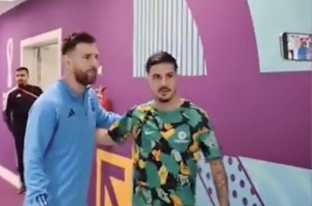 Avustralyalı oyuncular, Messi ile fotoğraf çektirmek için yarışa girdi