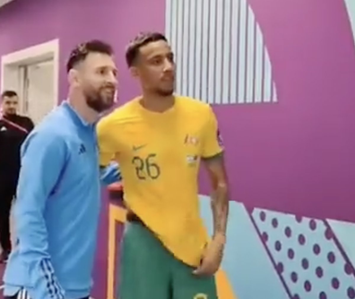 Avustralyalı oyuncular, Messi ile fotoğraf çektirmek için yarışa girdi