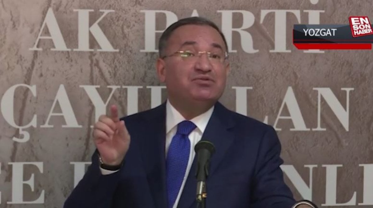 Bekir Bozdağ: Danışmanlarla Türkiye'yi yönetmeye teşebbüs ediyor