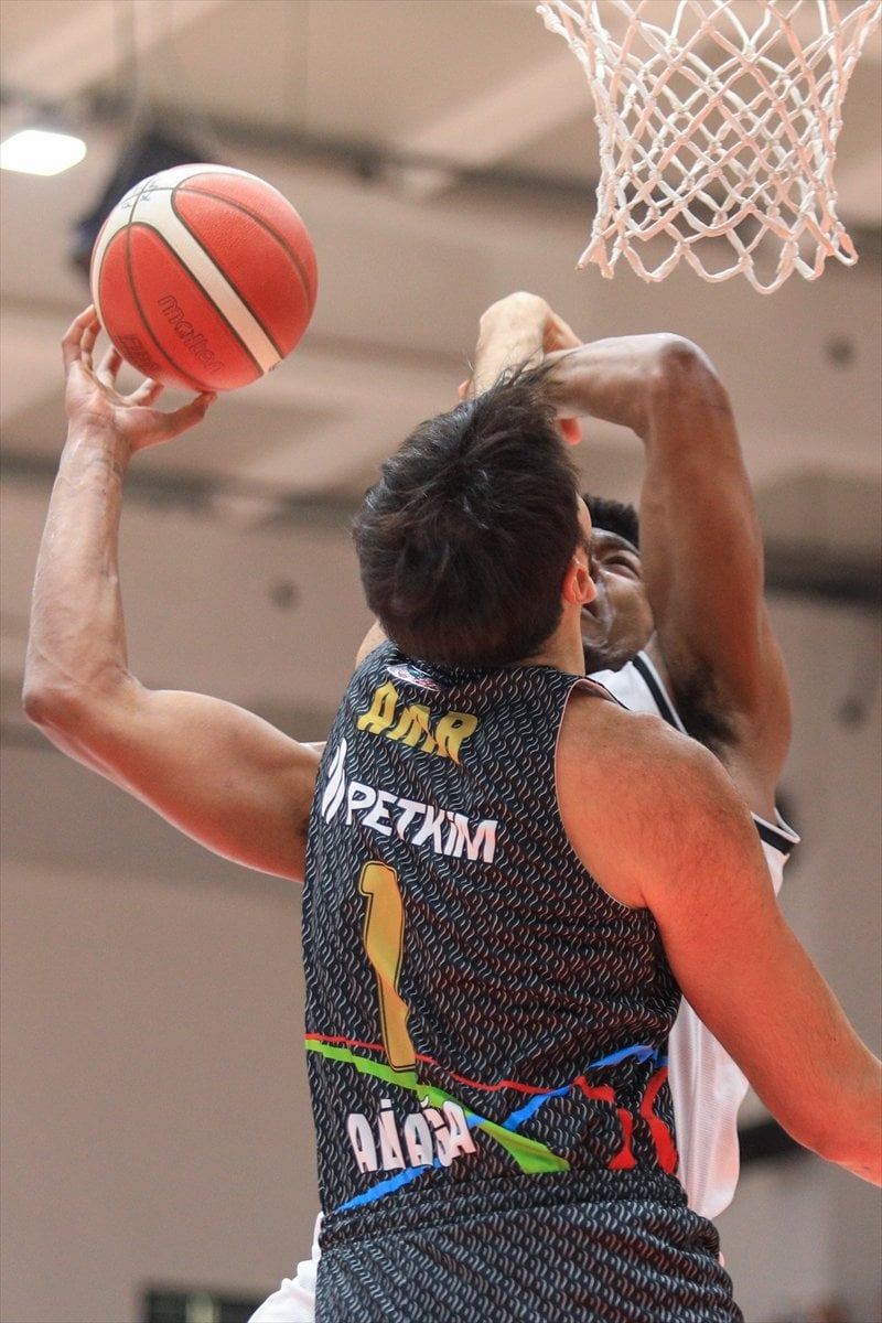 Beşiktaş, Aliağa Petkim'e mağlup oldu