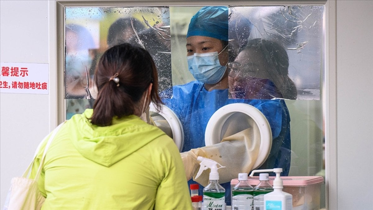Çin'de tedbirler gevşetildi, virüsten ilk ölümler görüldü