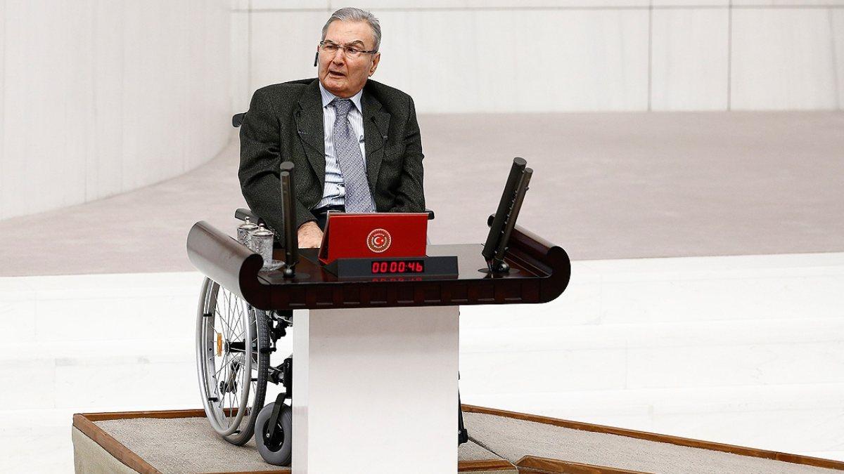 Deniz Baykal: CHP’nin yaptığı toplantı çok önemli