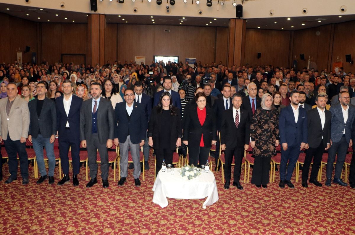 Derya Yanık: Sosyal hizmetler merkezi sayısı 410'a çıkartılacak