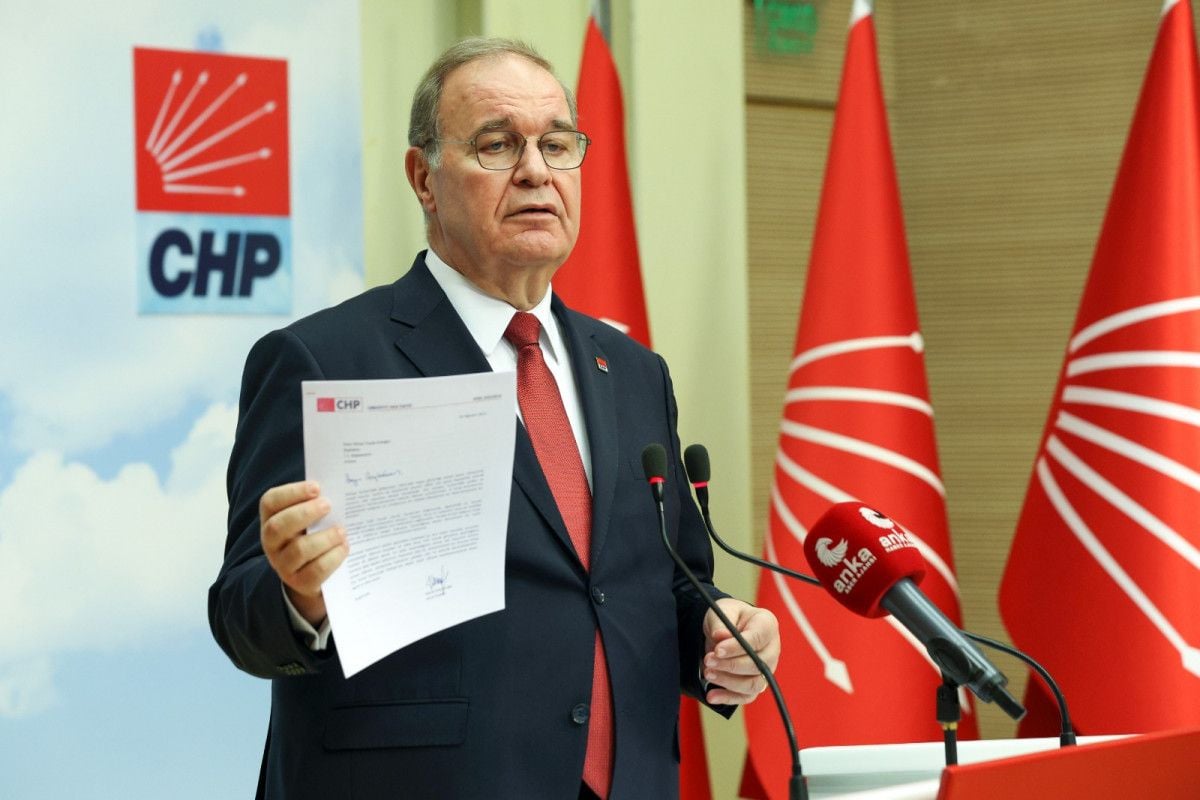 Faik Öztrak: 6 liderin hedefi masadan tek adayın çıkması