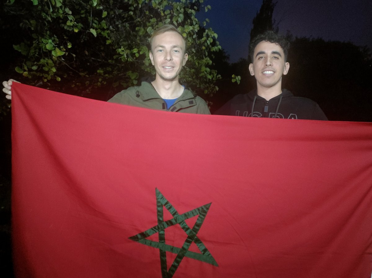 Faslı öğrenci su altında tur kutladı