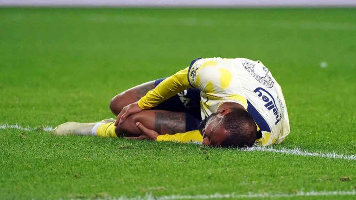Fenerbahçe'de üst üste gelen sakatlıklar can sıktı