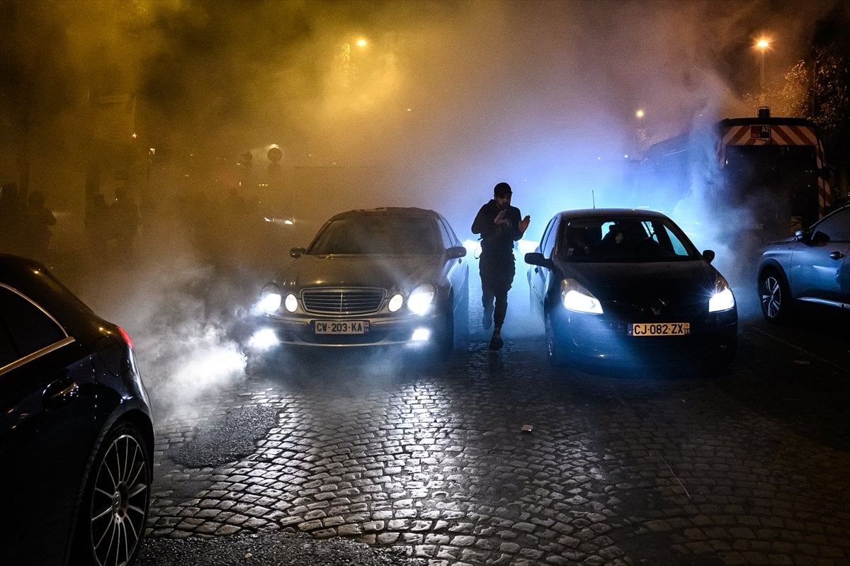Fransa - Fas karşılaşması öncesi Paris'te olaylı gece